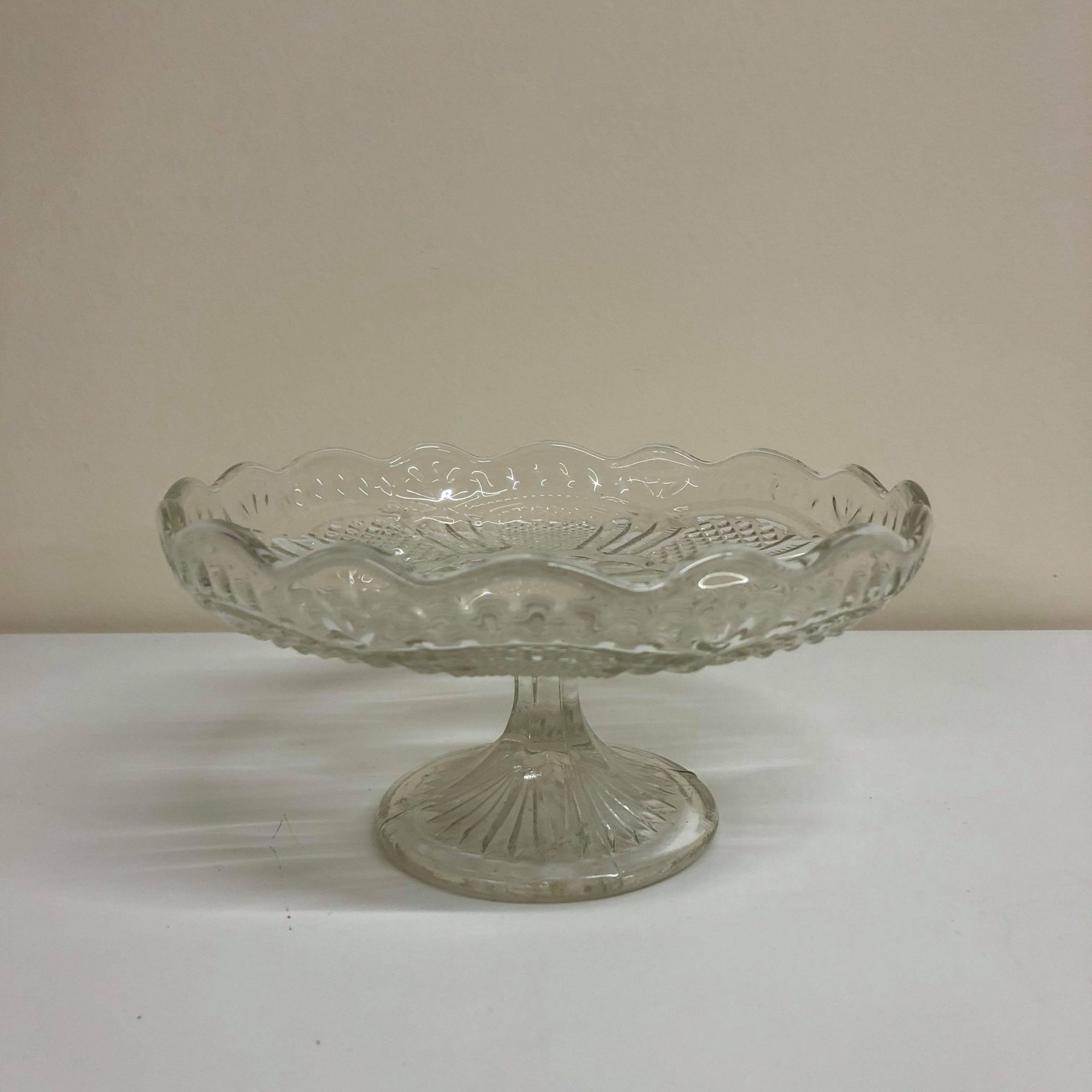 Vintage Cut Glass Cake Stand (5a) — Out Of The Ordinary Events